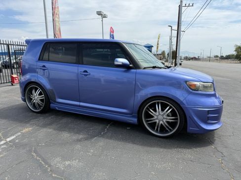 Used 2010 Scion xB Release Series 7.0 FWD image 2