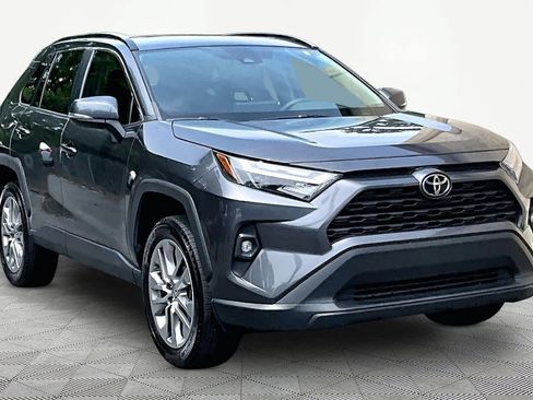 Used 2023 Toyota RAV4 XLE Premium FWD image 3