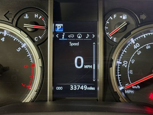 Used 2024 Toyota 4Runner TRD Off-Road Premium w/ Moonroof Package AWD/4WD image 14