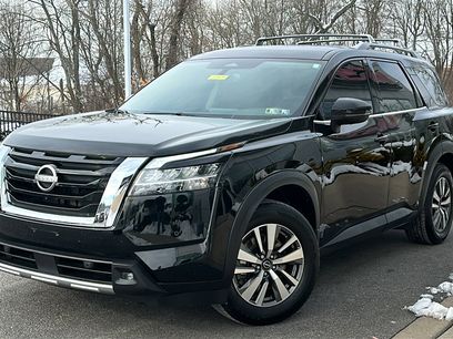 Certified 2022 Nissan Pathfinder SL