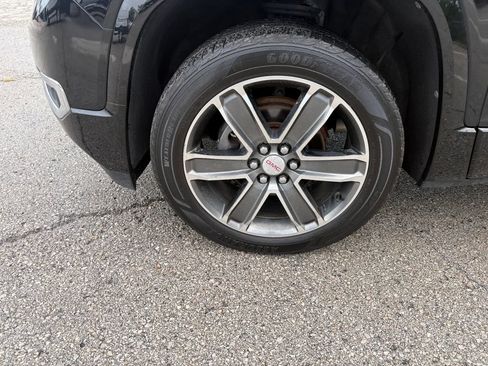Used 2019 GMC Acadia Denali AWD/4WD image 10