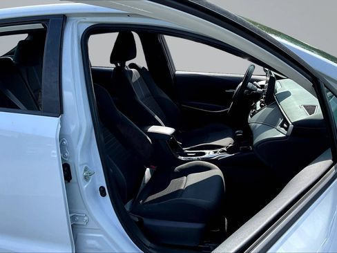 Used 2022 Toyota Corolla SE FWD image 24