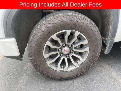 Used 2021 GMC Sierra 1500 AT4 AWD/4WD image 2
