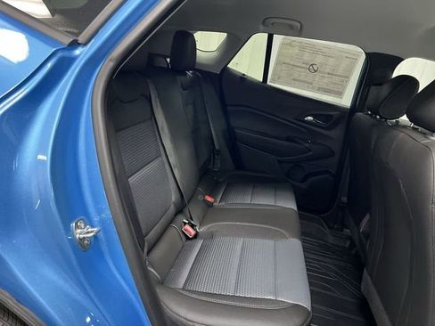 New 2026 Chevrolet Trax LT w/ Driver Confidence Package FWD image 24