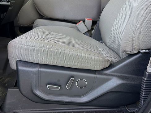 Used 2015 Ford F150 XLT w/ Equipment Group 302A Luxury image 21