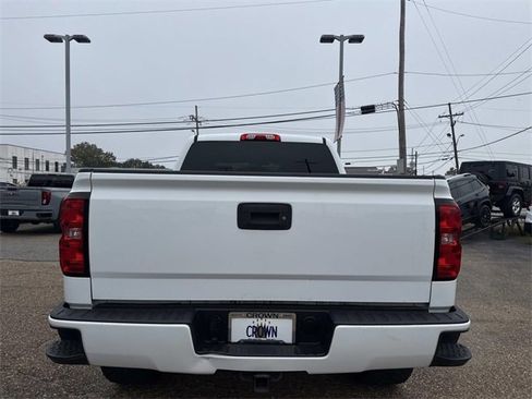 Used 2018 Chevrolet Silverado 1500 LT w/ Texas Edition image 8