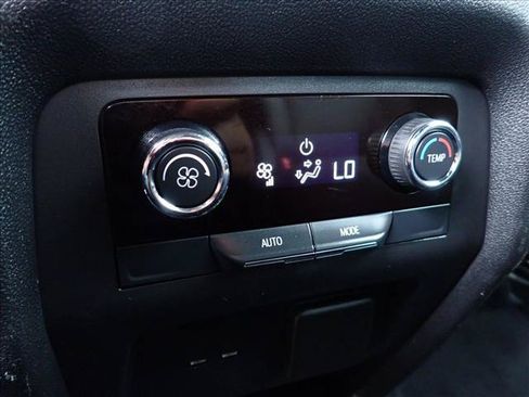 Used 2024 Chevrolet Traverse Z71 w/ Enhanced Driving Package AWD/4WD image 11