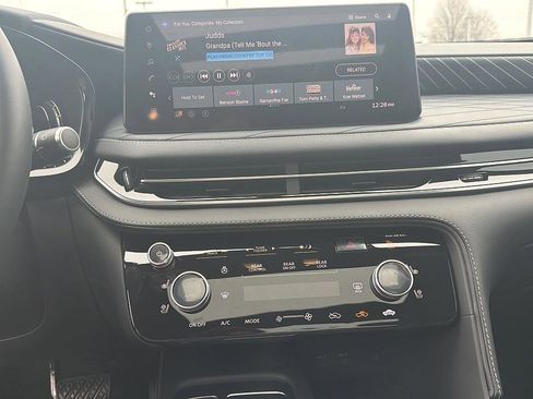 New 2026 INFINITI QX60 Autograph image 17