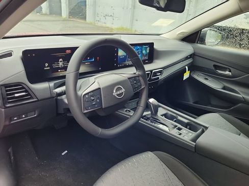 New 2027 Nissan Sentra SV w/ SV Convenience Package FWD image 14
