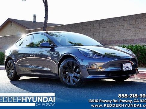 Used 2023 Tesla Model 3 Standard Range RWD image 1
