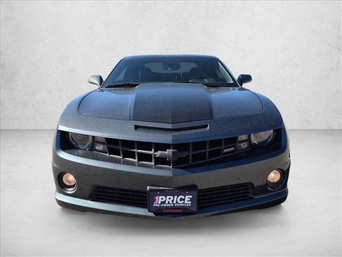 Used 2010 Chevrolet Camaro SS w/ RS Package RWD image 2