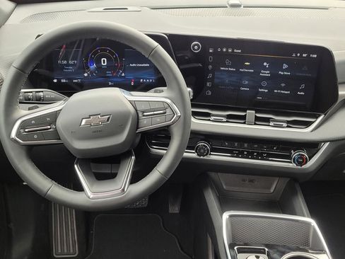 New 2026 Chevrolet Equinox LT w/ Midnight Edition AWD/4WD image 11