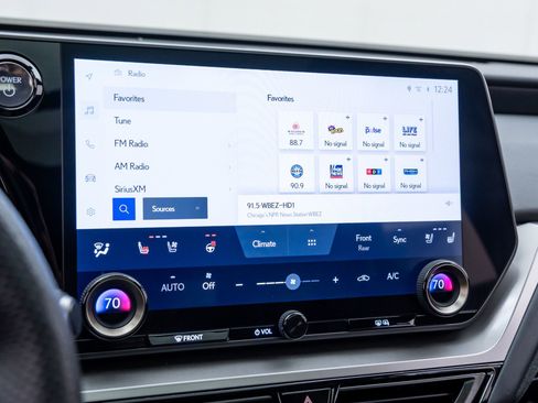 Used 2024 Lexus TX 500h AWD w/ Technology Package image 25