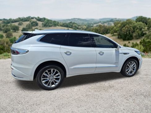 Used 2023 Buick Enclave Avenir w/ Avenir Technology Package FWD image 11