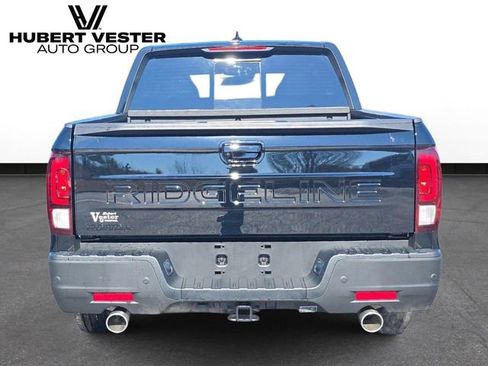 New 2026 Honda Ridgeline Black Edition image 7