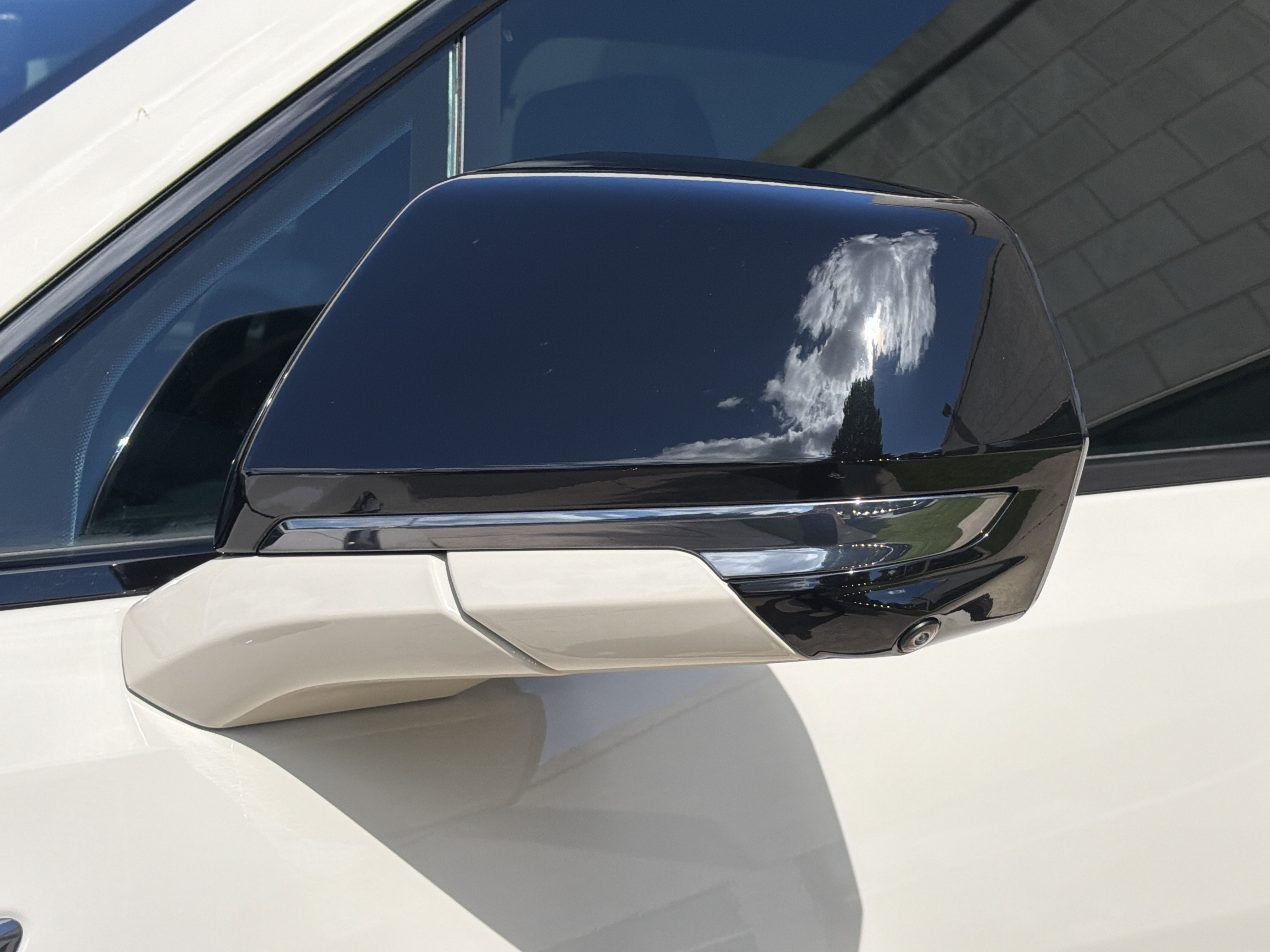 Used 2026 Cadillac Escalade IQ Sport 2 AWD/4WD image 19