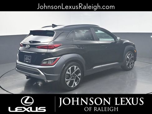 Used 2022 Hyundai Kona Limited w/ Winter Weather Package image 9