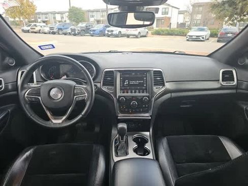 Used 2018 Jeep Grand Cherokee Altitude image 18