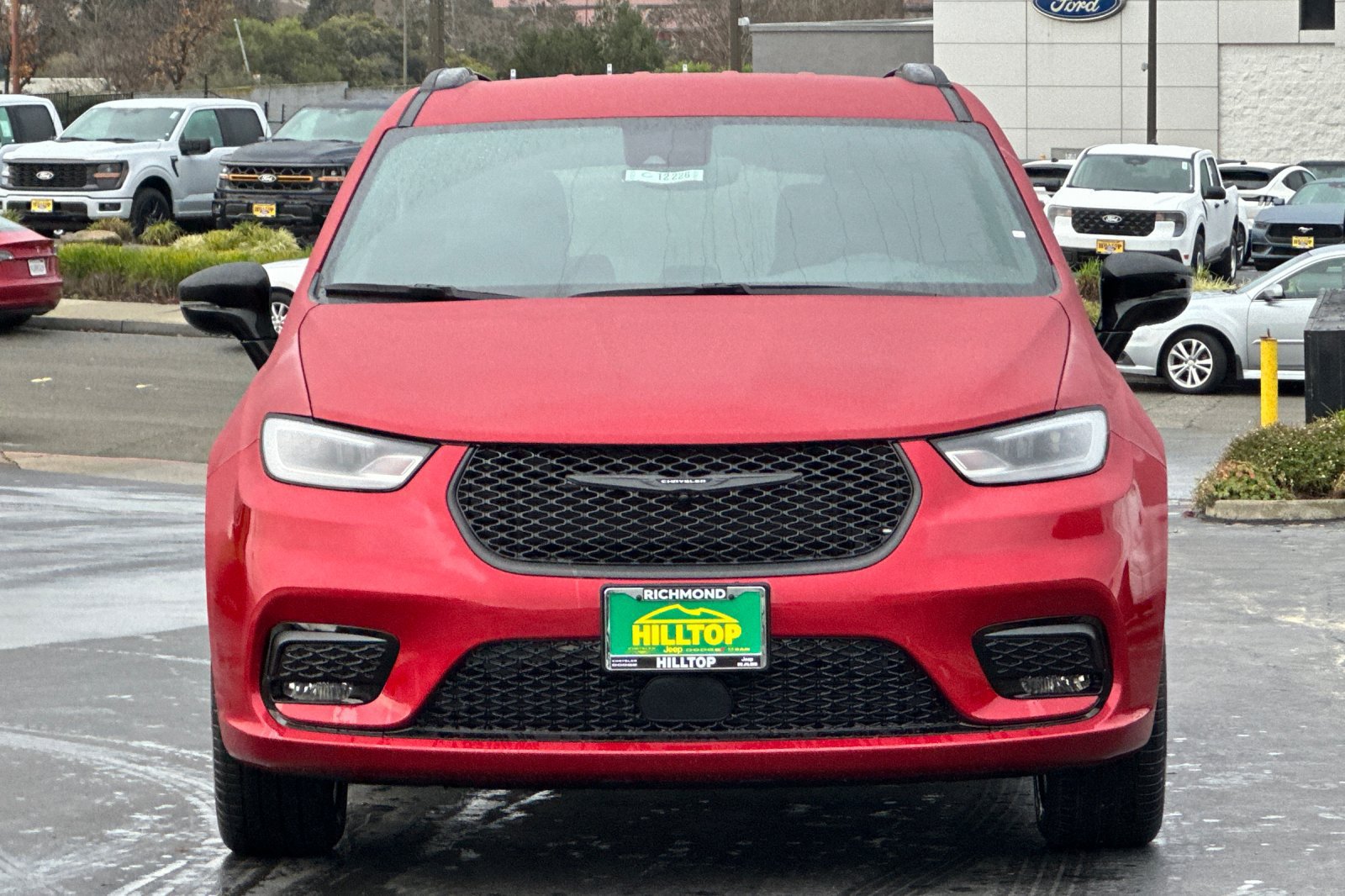 New 2026 Chrysler Pacifica Select w/ S Appearance Package FWD image 11