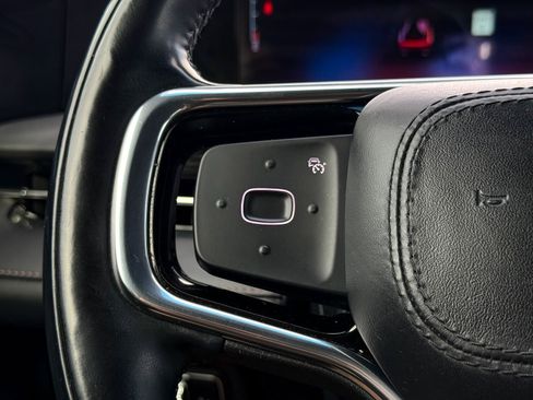 Certified 2024 Lincoln Nautilus Reserve w/ Equipment Group 202A image 37