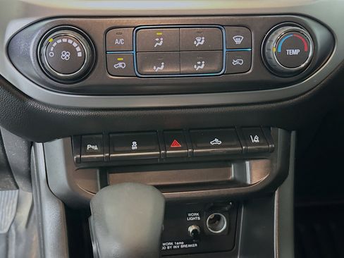 Used 2022 Chevrolet Colorado LT w/ Fleet Safety Package image 22