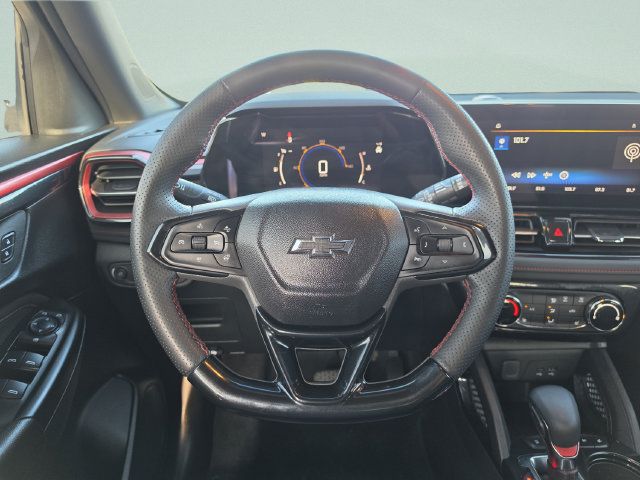 Used 2024 Chevrolet TrailBlazer RS w/ Driver Confidence Package FWD image 24