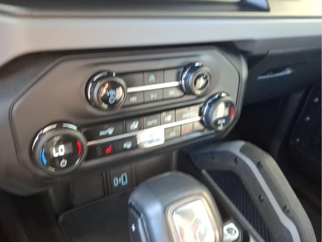 Used 2023 Ford Bronco Big Bend w/ Sasquatch Package AWD/4WD image 19