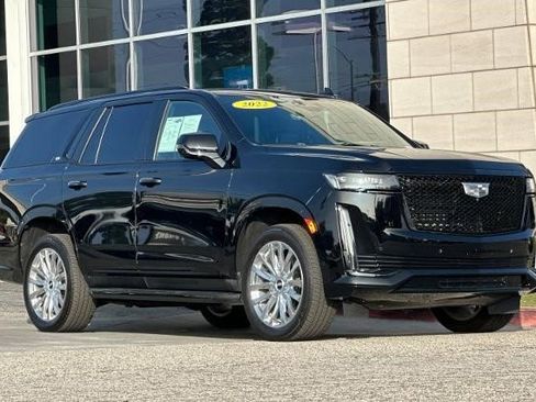 Certified 2022 Cadillac Escalade Sport w/ LPO, ONYX Package image 2