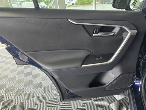 Used 2025 Toyota RAV4 XLE image 36