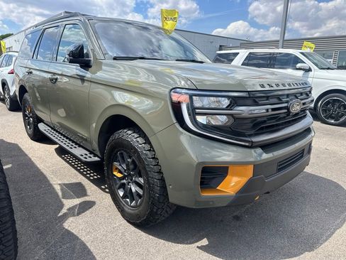Used 2025 Ford Expedition Tremor AWD/4WD image 6