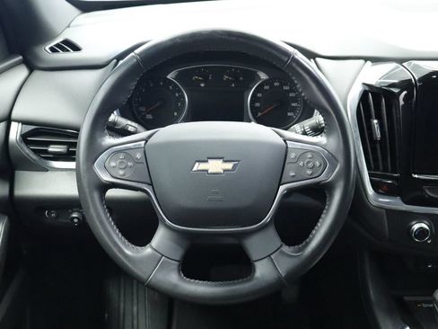 Used 2022 Chevrolet Traverse LT AWD/4WD image 24
