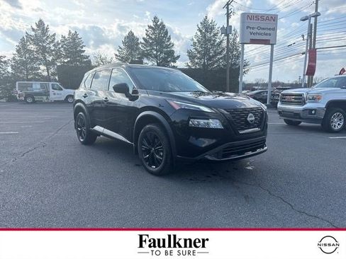Certified 2023 Nissan Rogue SV w/ SV Premium B Package image 1
