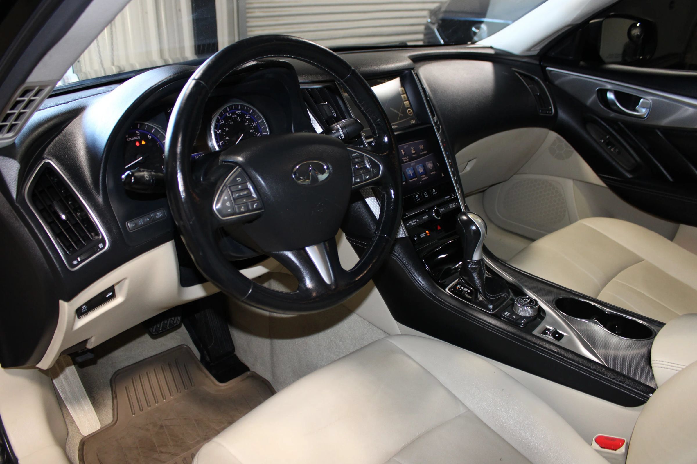 Used 2014 INFINITI Q50 Premium w/ Navigation Package AWD/4WD image 24