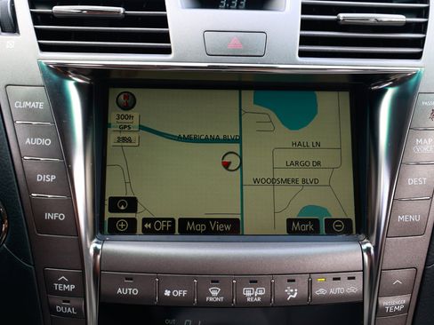 Used 2008 Lexus LS 460 image 36