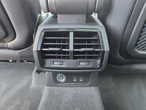 Used 2022 Audi Q3 2.0T Premium Plus AWD/4WD image 25