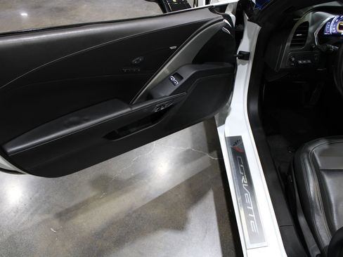Used 2015 Chevrolet Corvette Stingray Convertible w/ 2LT Preferred Equipment Group image 23