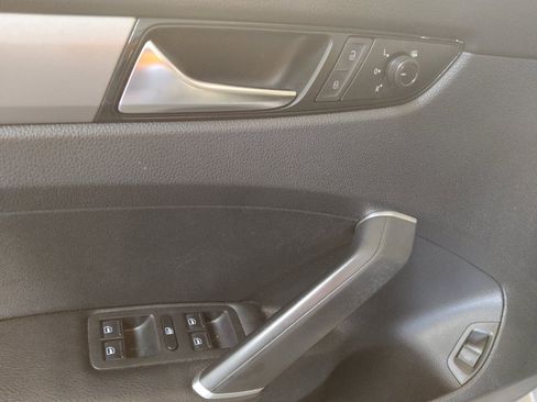 Used 2020 Volkswagen Passat 2.0T S image 27