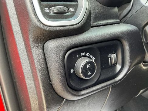 Used 2024 RAM 2500 Big Horn w/ Night Edition AWD/4WD image 28