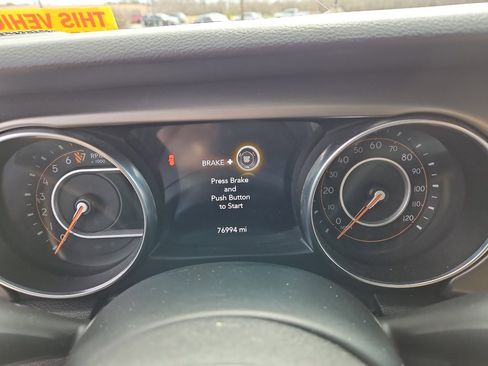 Used 2019 Jeep Wrangler Sport image 8