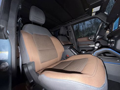Used 2023 Ford Bronco Outer Banks image 35