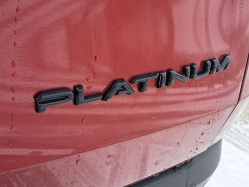 Used 2025 Toyota Grand Highlander Platinum image 31