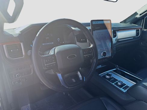 Used 2024 Ford Expedition Timberline image 9