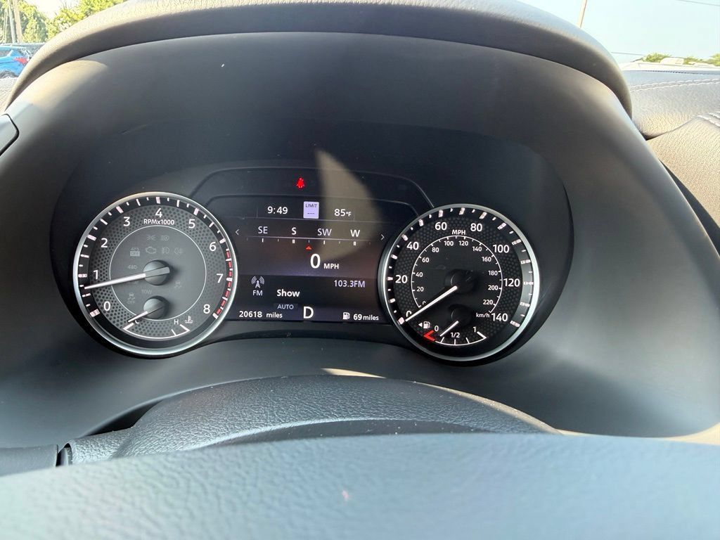 Used 2024 Nissan Armada Platinum w/ Cargo Package AWD/4WD image 22