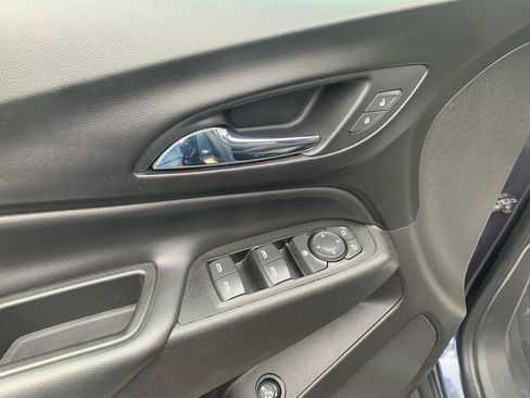 Used 2018 Chevrolet Equinox LT AWD/4WD image 11