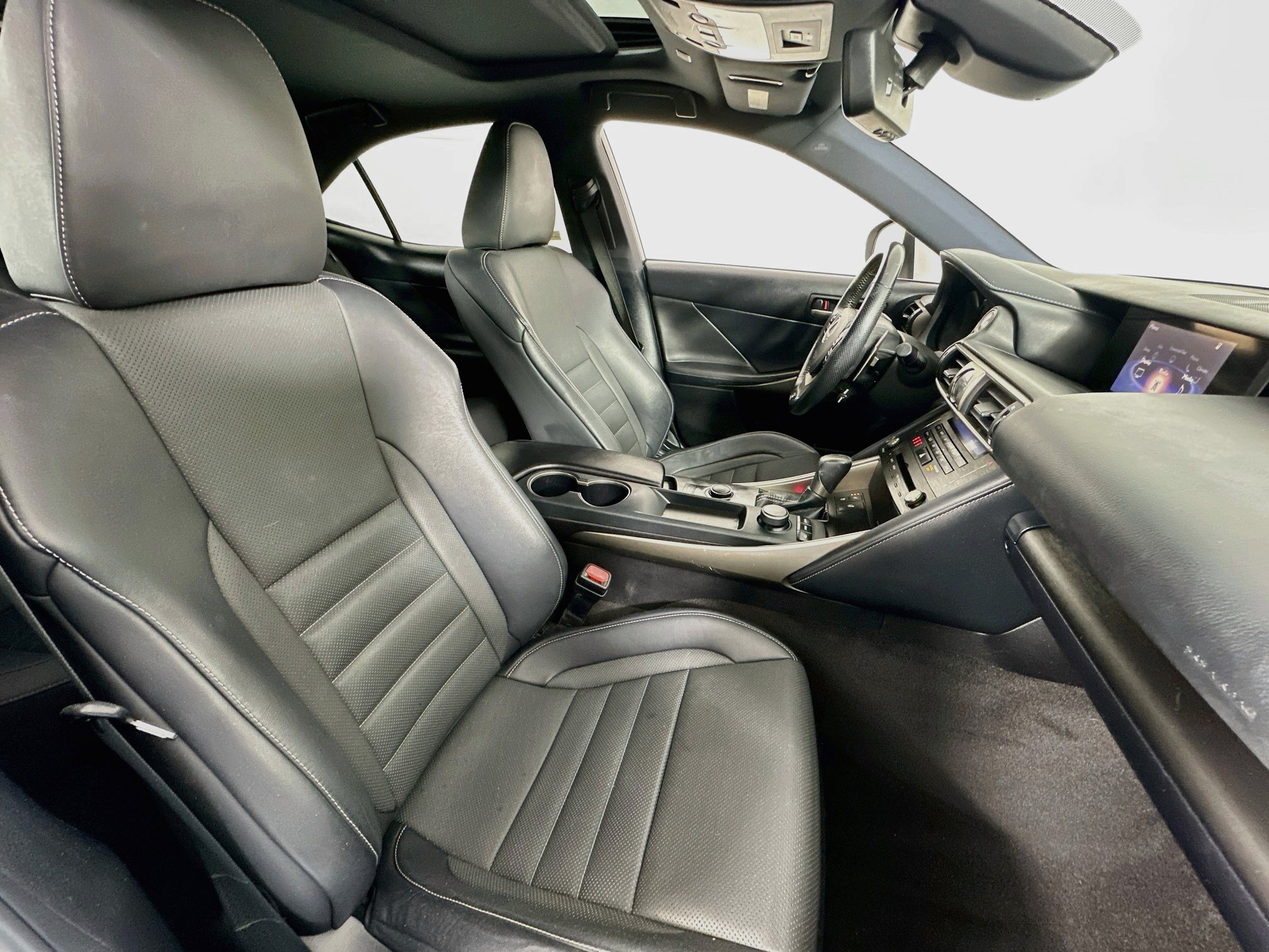Used 2020 Lexus IS 300 F Sport w/ F Sport Package RWD image 27