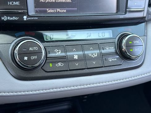 Used 2014 Toyota RAV4 XLE AWD/4WD image 30