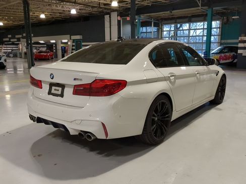 Used 2018 BMW M5 image 7