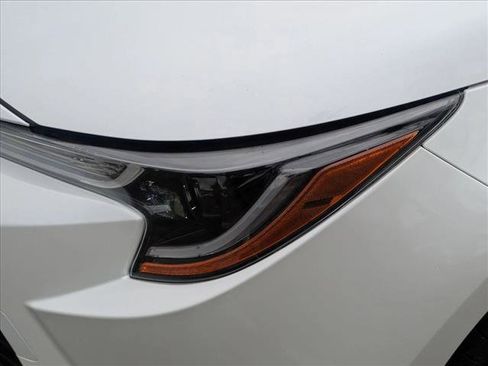 Used 2023 Toyota Corolla LE image 9