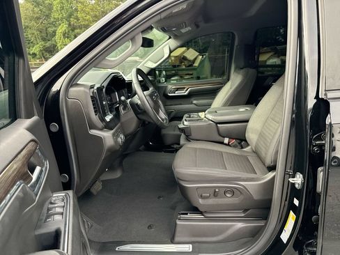Used 2024 Chevrolet Silverado 1500 RST AWD/4WD image 13