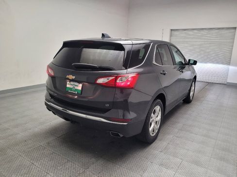 Used 2018 Chevrolet Equinox LT FWD image 9